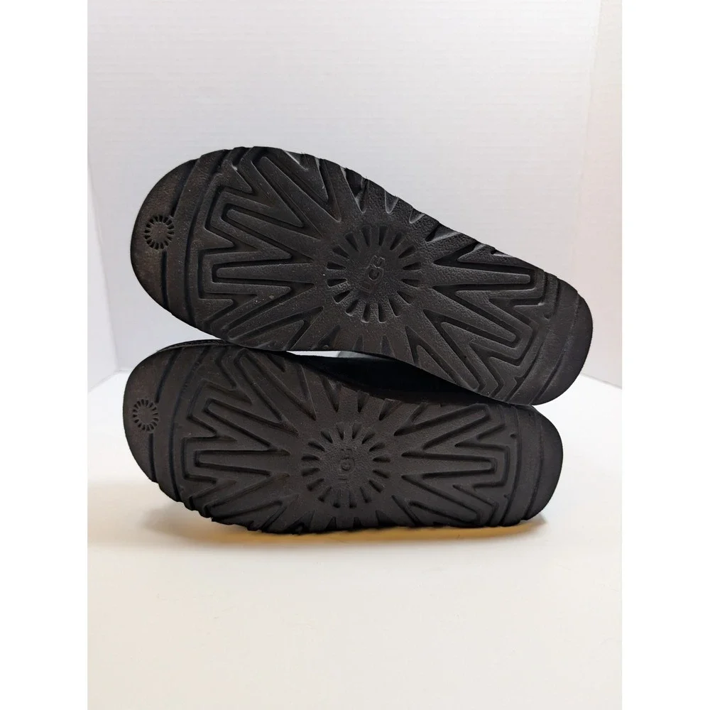 UGG Classic Short‎ Boots Black Suede Shearling Lined Winter Womens 7 Apres Ski